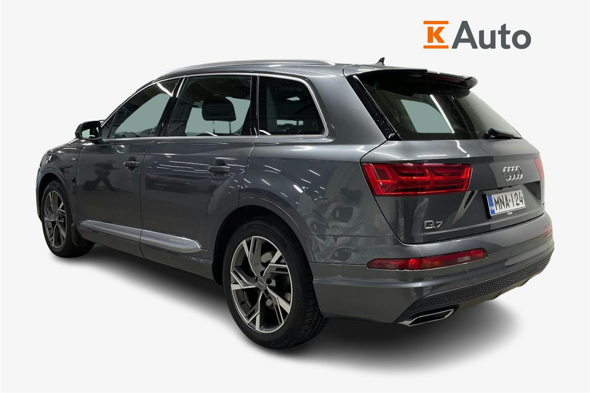 Harmaa Audi Q7 2016 kuva 2.