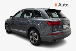 Harmaa Audi Q7 2016 kuva 2.