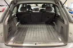 Harmaa Audi Q7 2016 kuva 14.