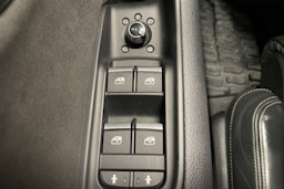 Harmaa Audi Q7 2016 kuva 24.