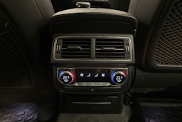 Harmaa Audi Q7 2016 kuva 29.