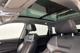 musta Audi Q7 2015 kuva 24.