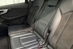 musta Audi Q7 2015 kuva 26.