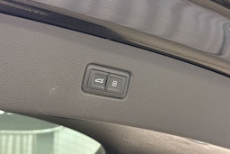 musta Audi Q7 2015 kuva 28.