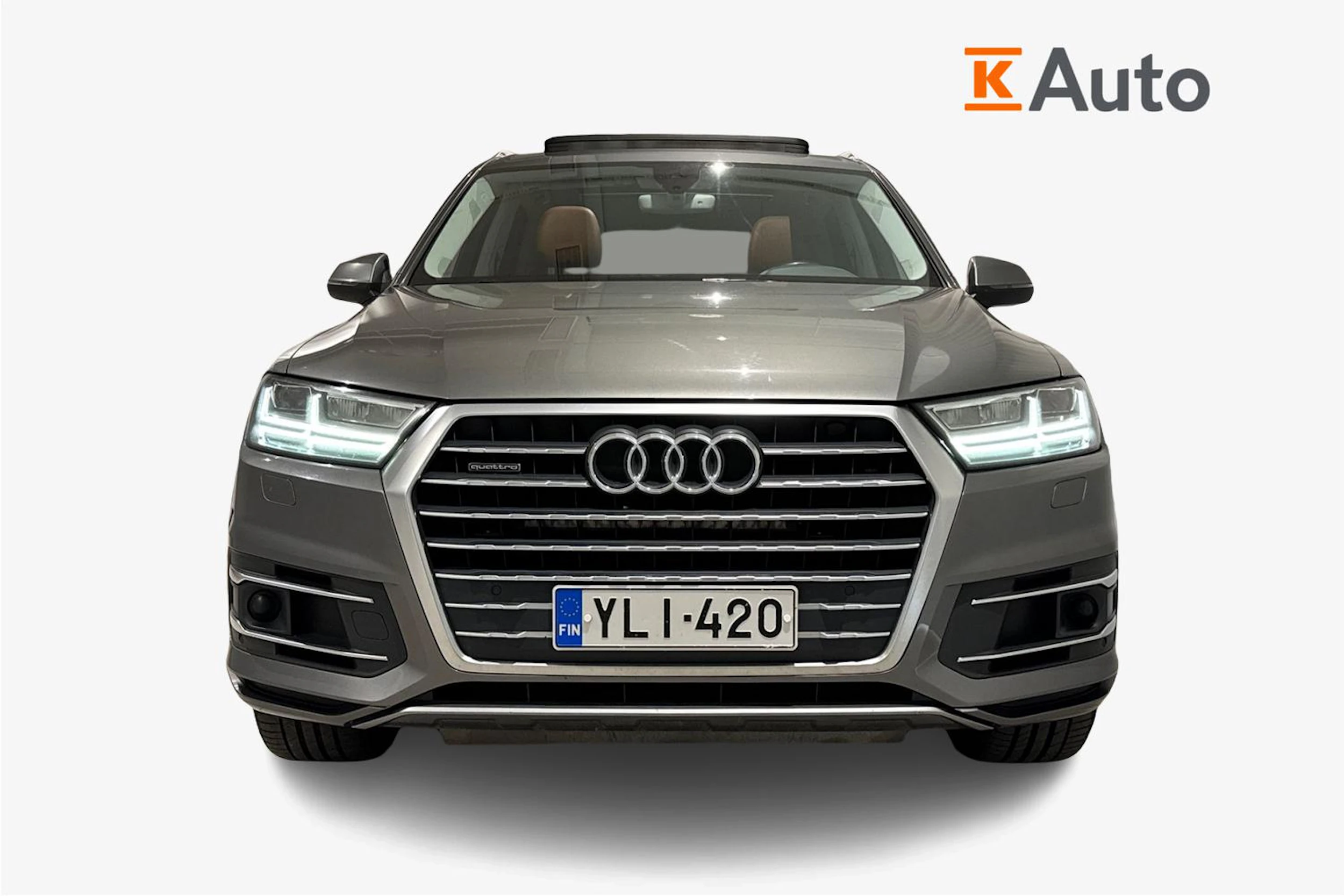 harmaa Audi Q7 2016 kuva 5.