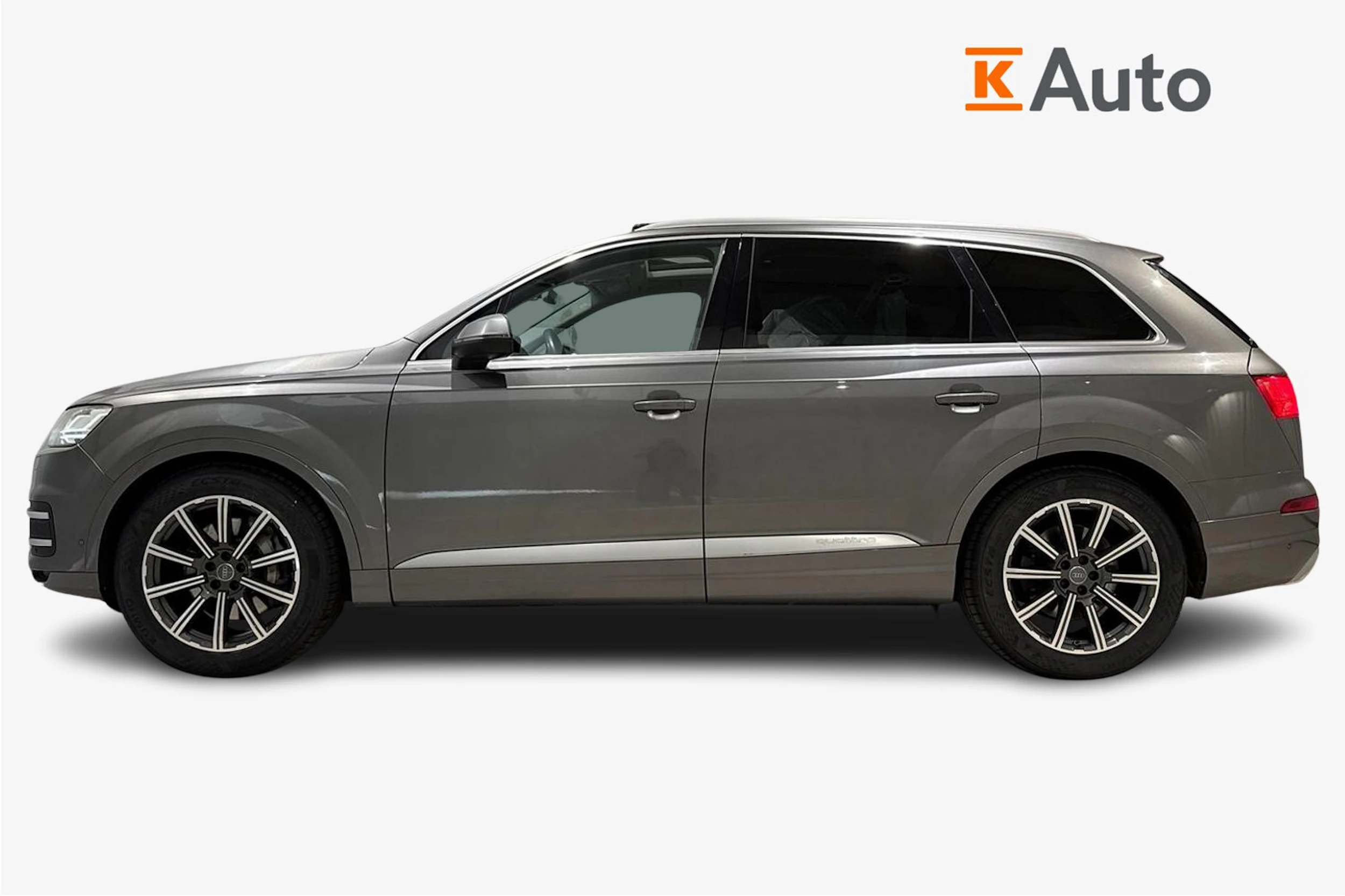 harmaa Audi Q7 2016 kuva 7.