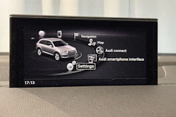 harmaa Audi Q7 2016 kuva 28.