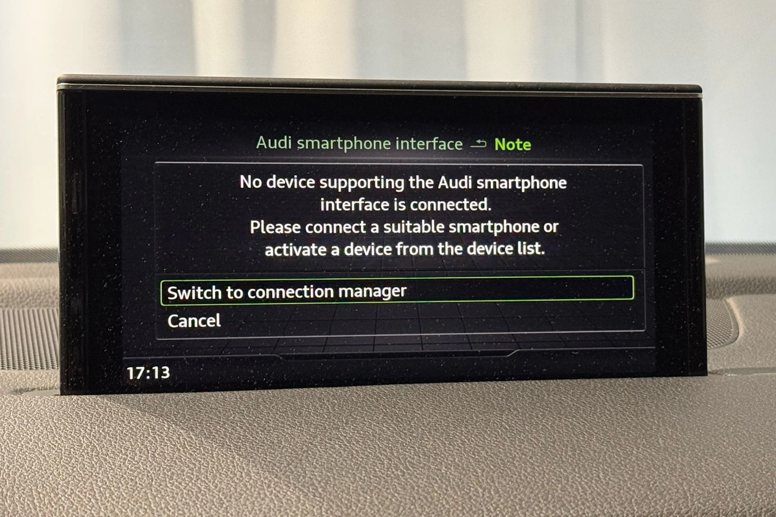 harmaa Audi Q7 2016 kuva 29.