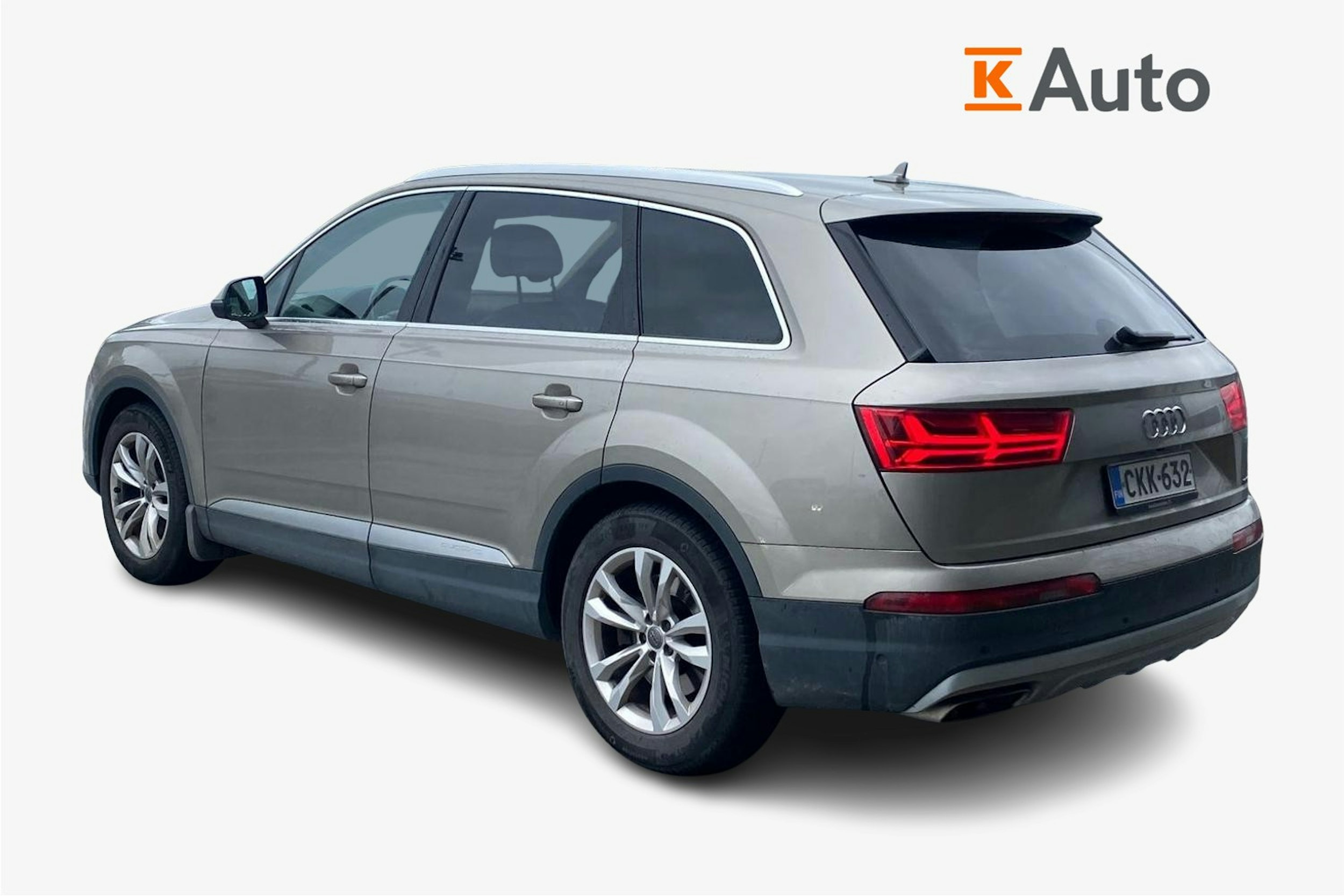 ruskea (beige) Audi Q7 2016 kuva 2.