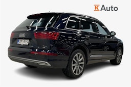 Sininen Audi Q7 2017 kuva 2.