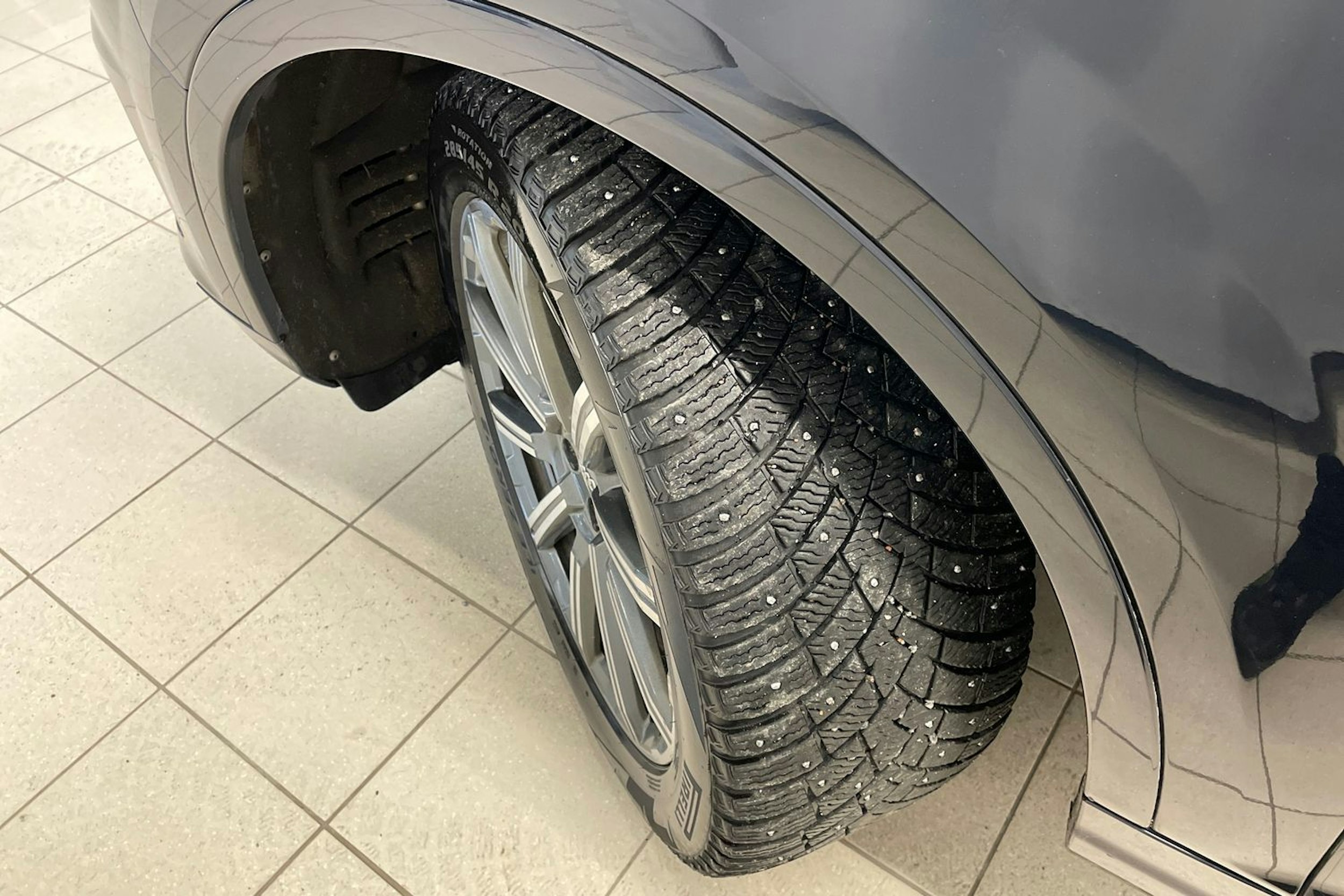 Sininen Audi Q7 2017 kuva 10.