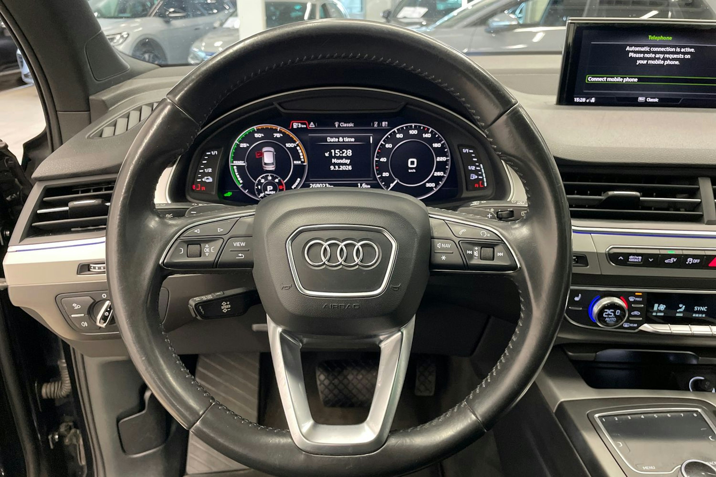 Sininen Audi Q7 2017 kuva 11.
