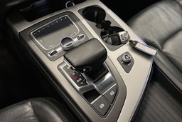 Sininen Audi Q7 2017 kuva 14.