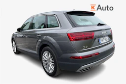 Harmaa Audi Q7 2016 kuva 2.