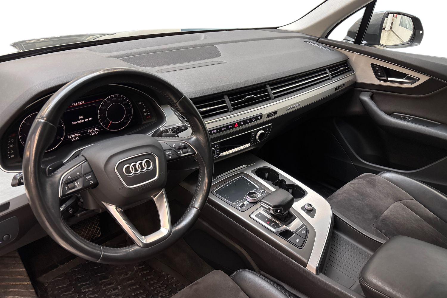 Audi Q7 2016, kuva 6/31