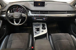 harmaa Audi Q7 2016 kuva 7.