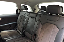 harmaa Audi Q7 2016 kuva 8.