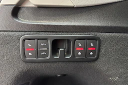 harmaa Audi Q7 2016 kuva 15.