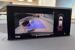 harmaa Audi Q7 2016 kuva 25.