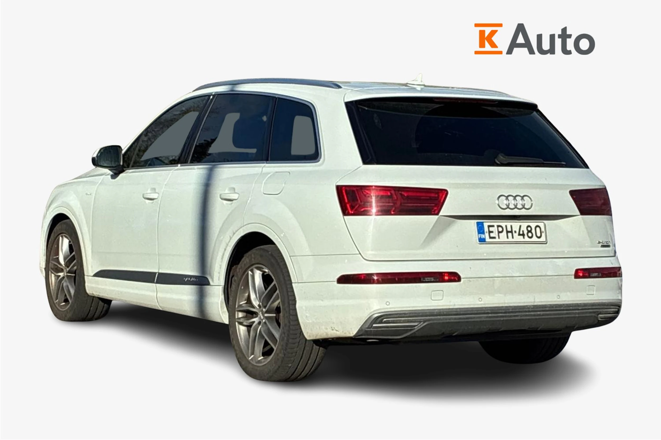 valkoinen Audi Q7 2016 kuva 2.