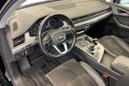 Musta Audi Q7 2016 kuva 7.