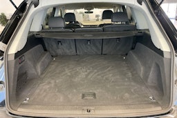 Musta Audi Q7 2016 kuva 14.