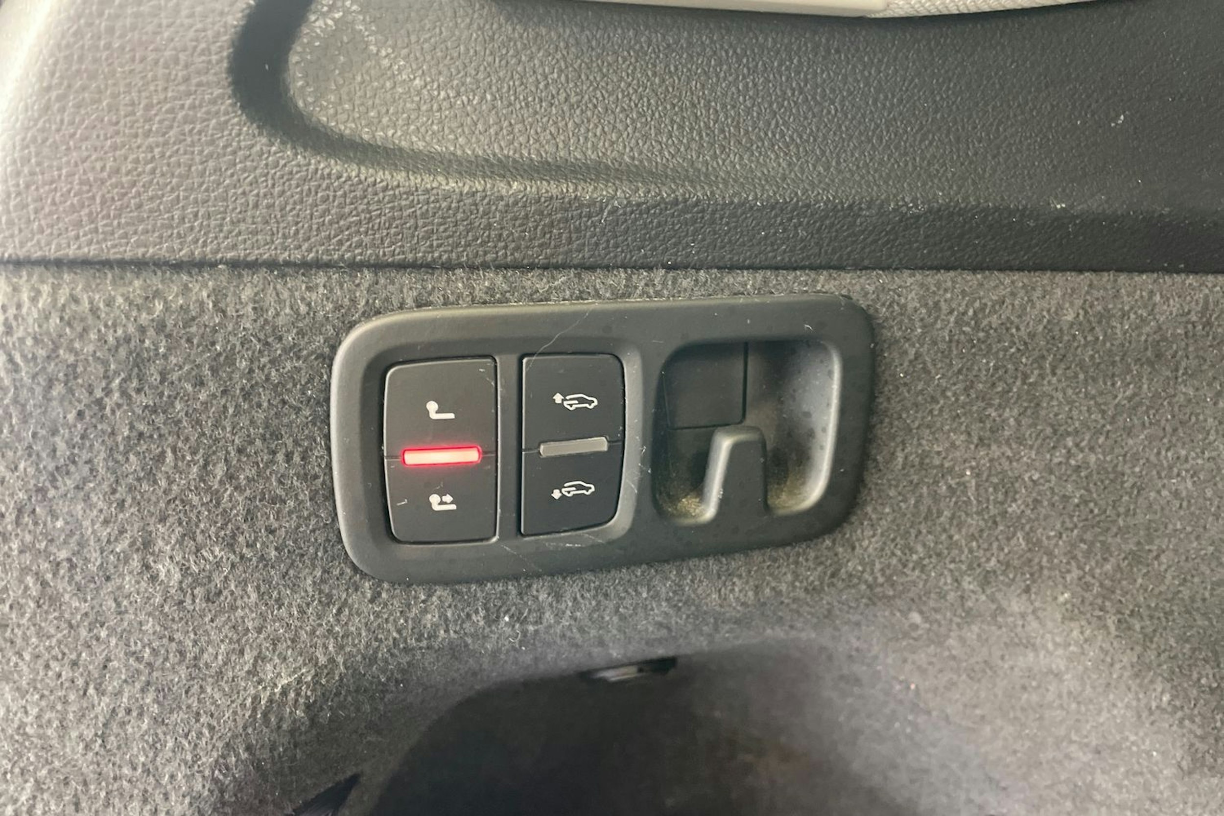 Musta Audi Q7 2016 kuva 15.