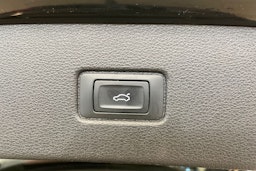 Musta Audi Q7 2016 kuva 16.
