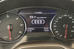 Musta Audi Q7 2016 kuva 18.