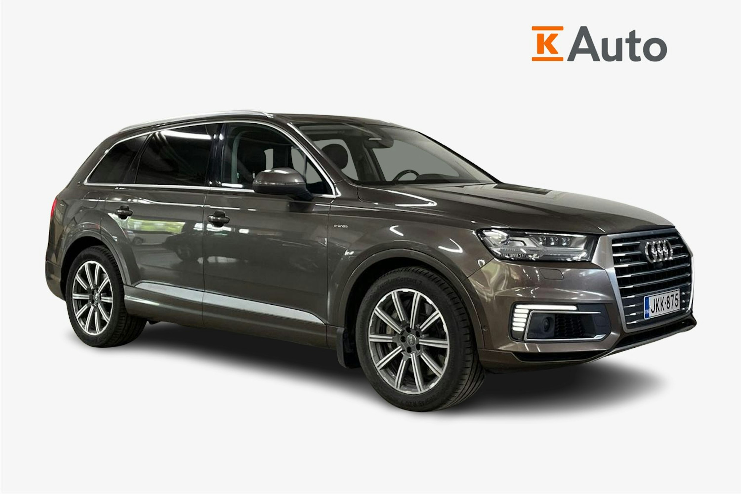 Ruskea (beige) Audi Q7 2016 kuva 1.