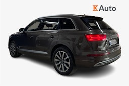 Ruskea (beige) Audi Q7 2016 kuva 2.
