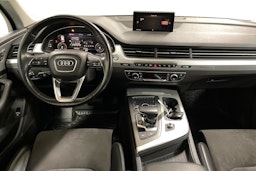 Ruskea (beige) Audi Q7 2016 kuva 9.