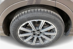 Ruskea (beige) Audi Q7 2016 kuva 11.
