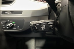 Ruskea (beige) Audi Q7 2016 kuva 26.