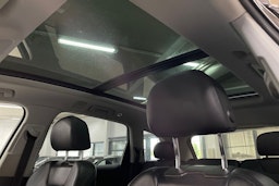 Ruskea (beige) Audi Q7 2016 kuva 28.