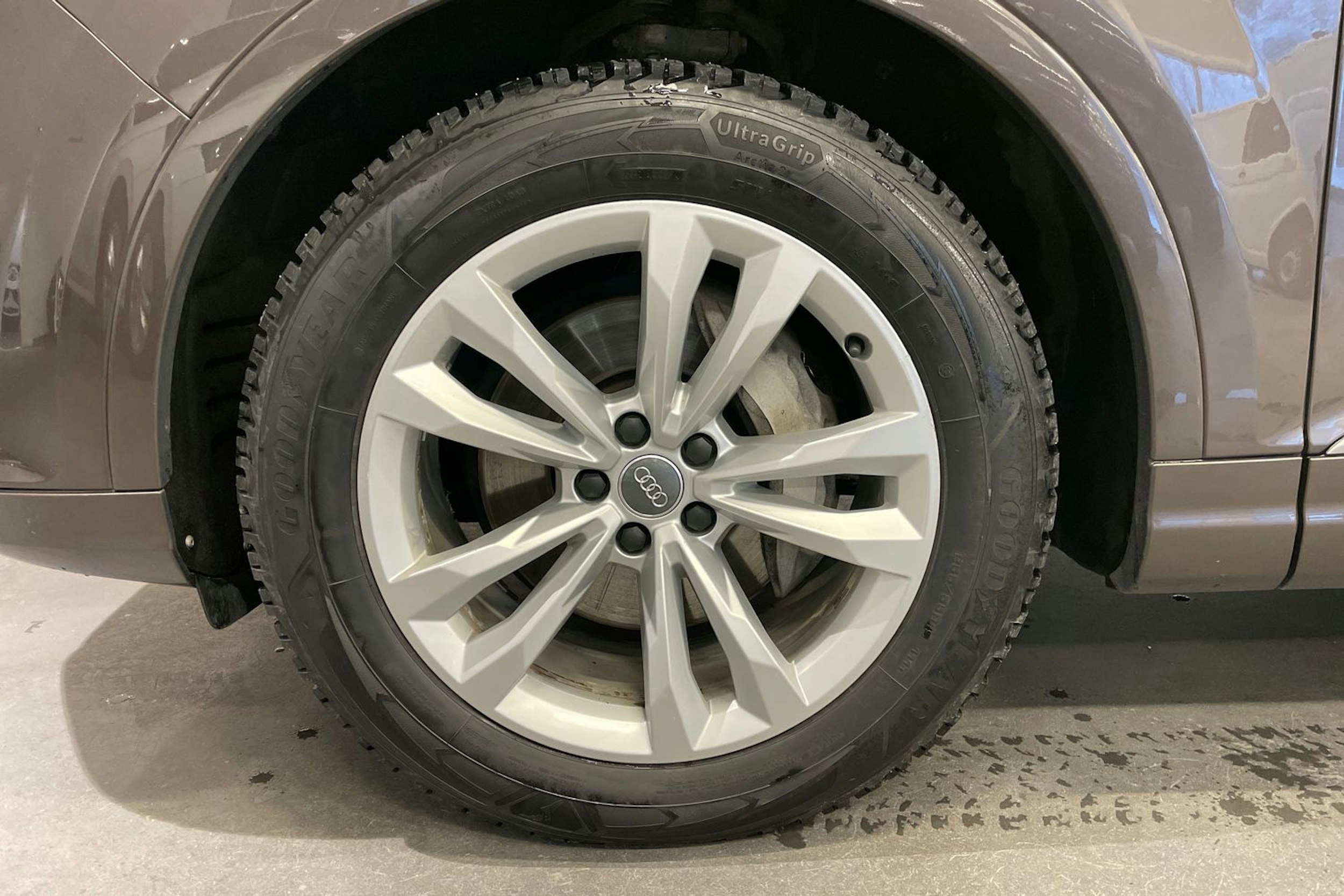 met. ruskea (beige) Audi Q7 2016 kuva 13.