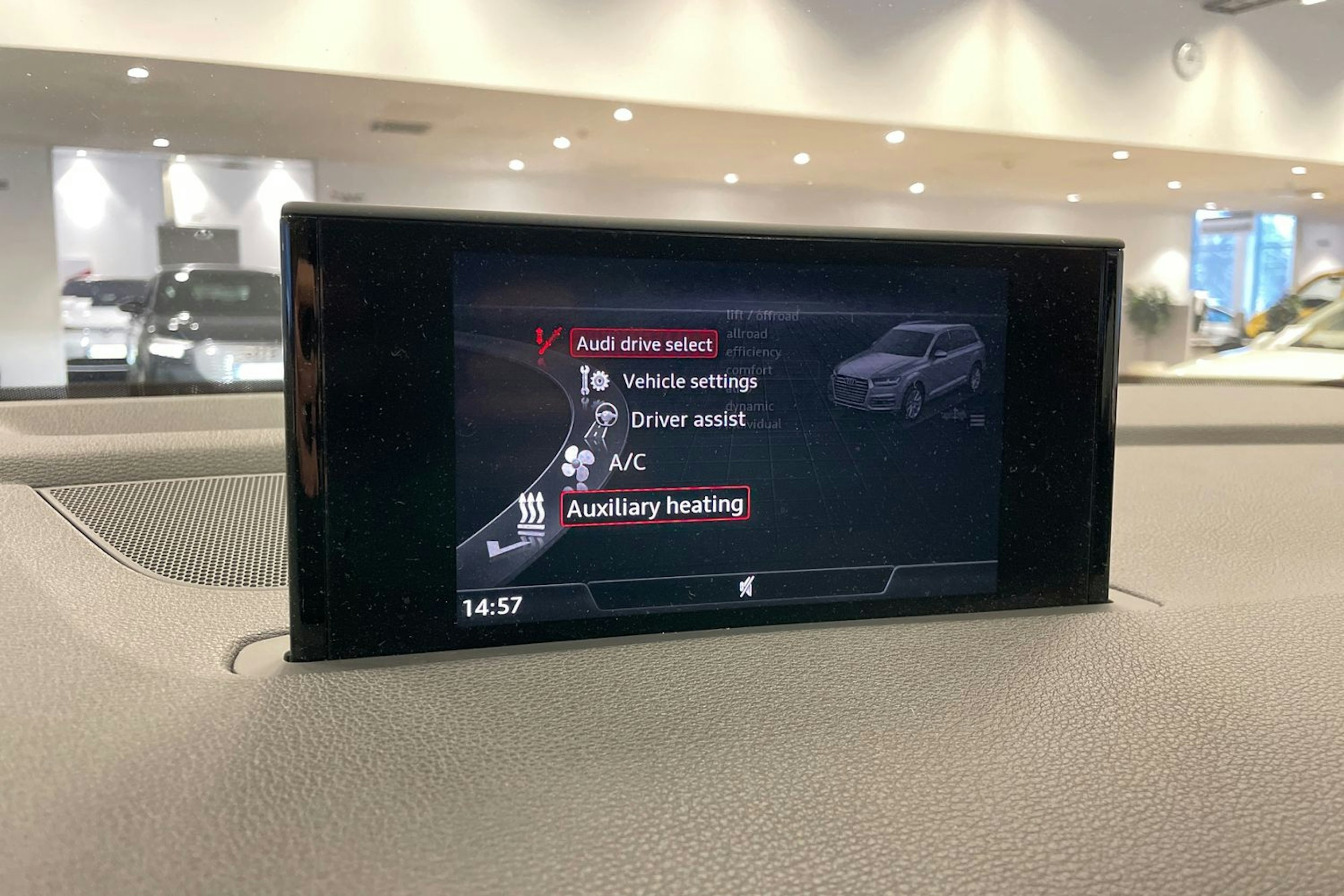 met. ruskea (beige) Audi Q7 2016 kuva 24.