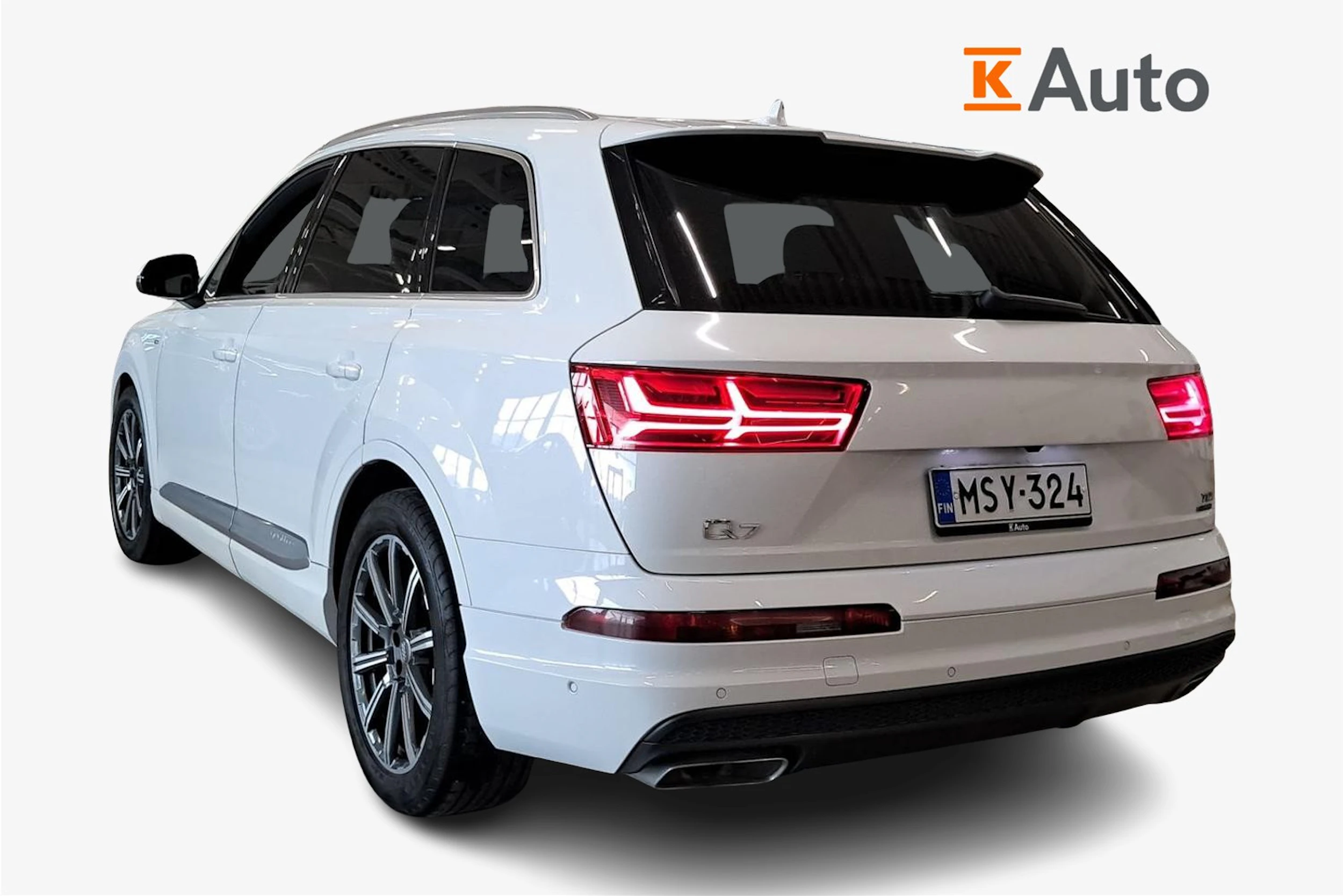 valkoinen Audi Q7 2016 kuva 2.