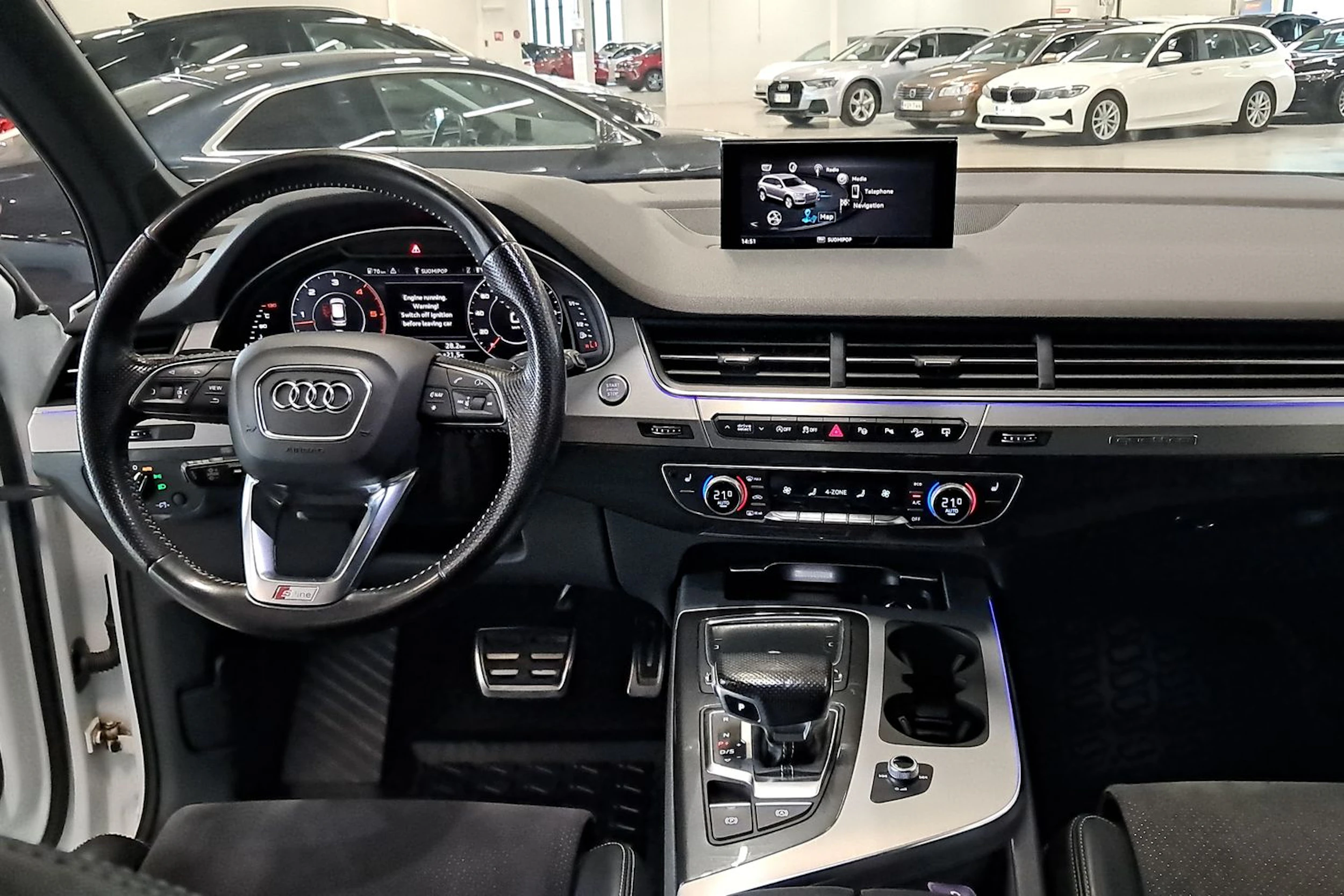 valkoinen Audi Q7 2016 kuva 7.
