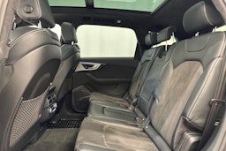 hopea Audi Q7 2016 kuva 16.