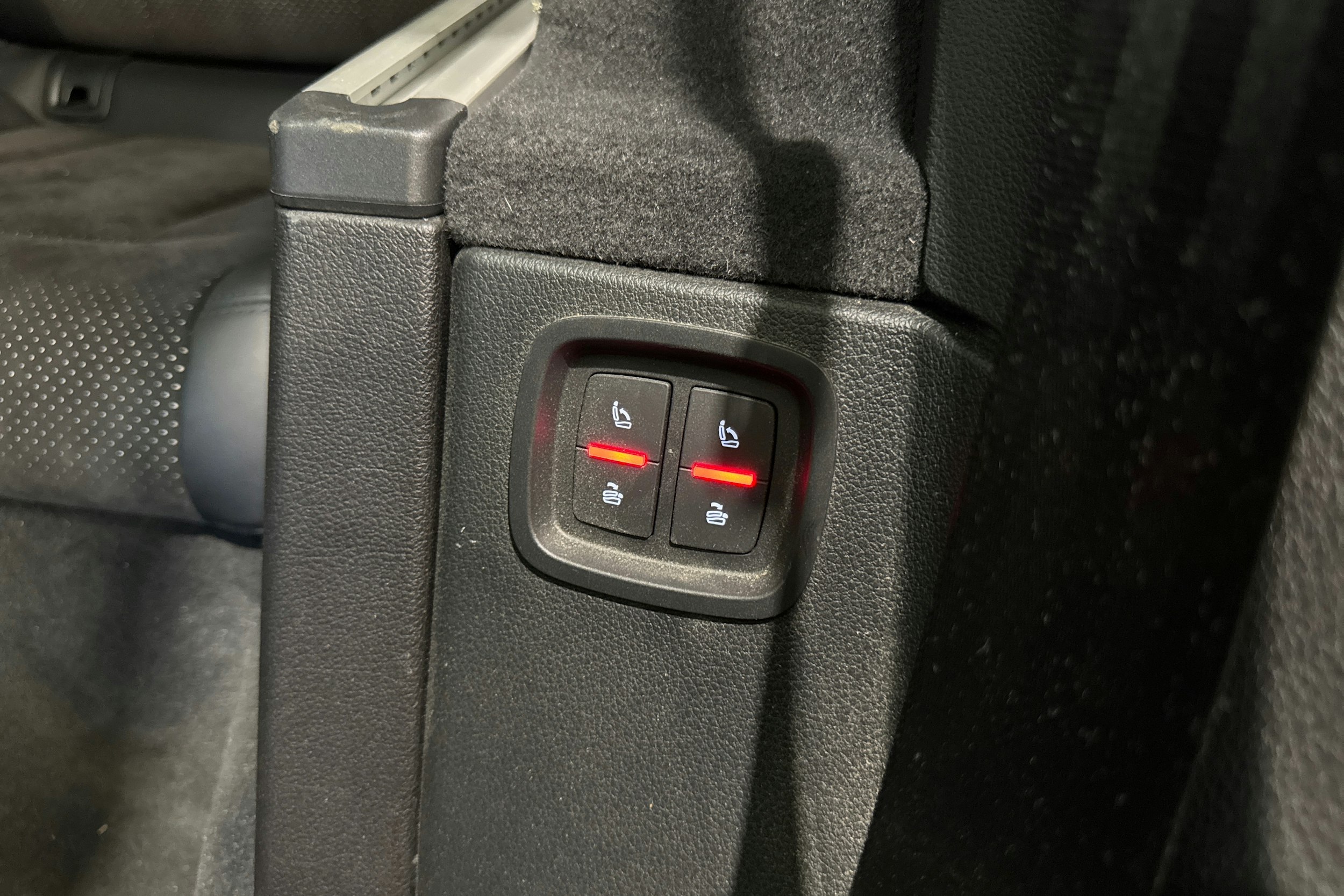 hopea Audi Q7 2016 kuva 32.