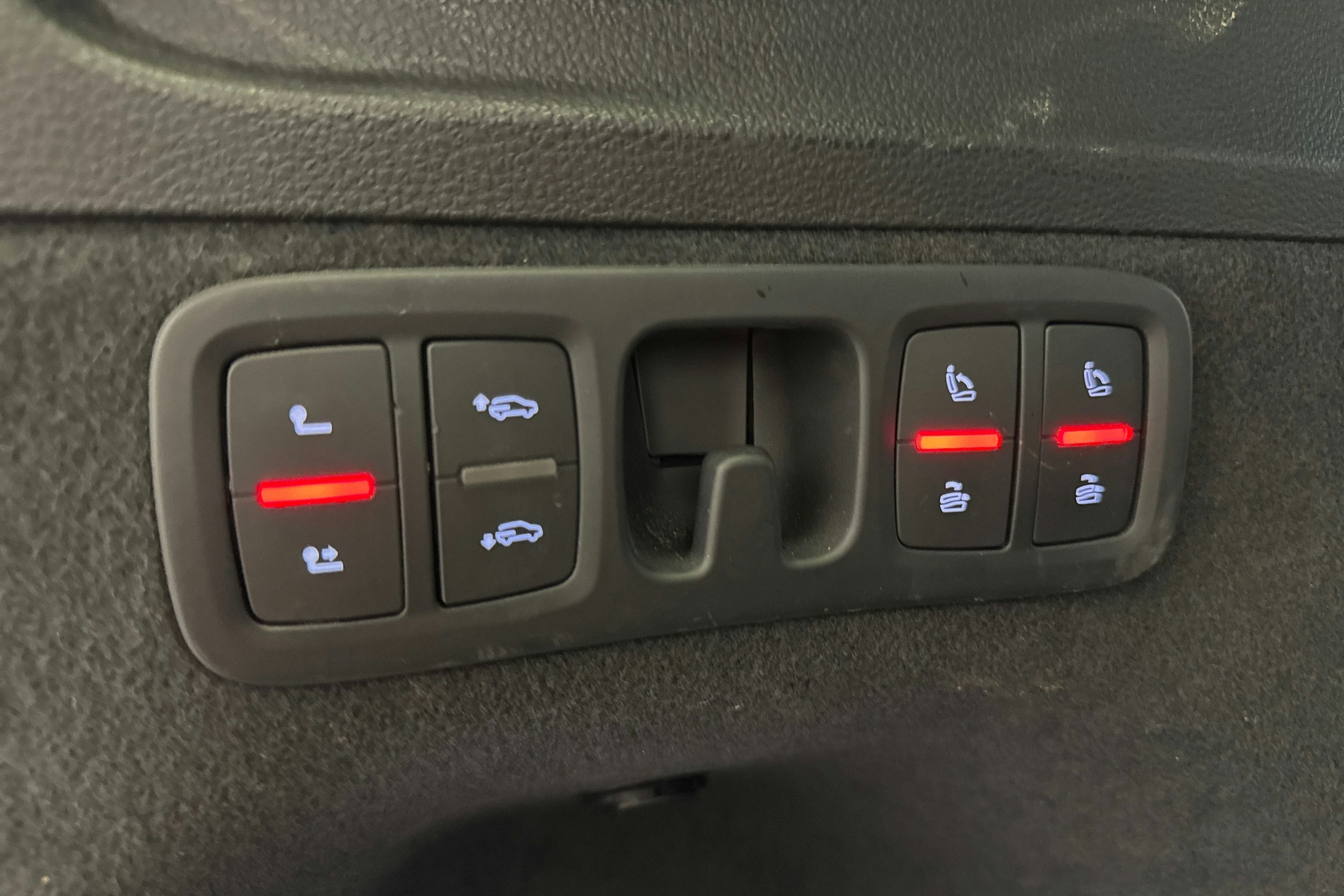 hopea Audi Q7 2016 kuva 33.