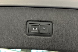 hopea Audi Q7 2016 kuva 35.