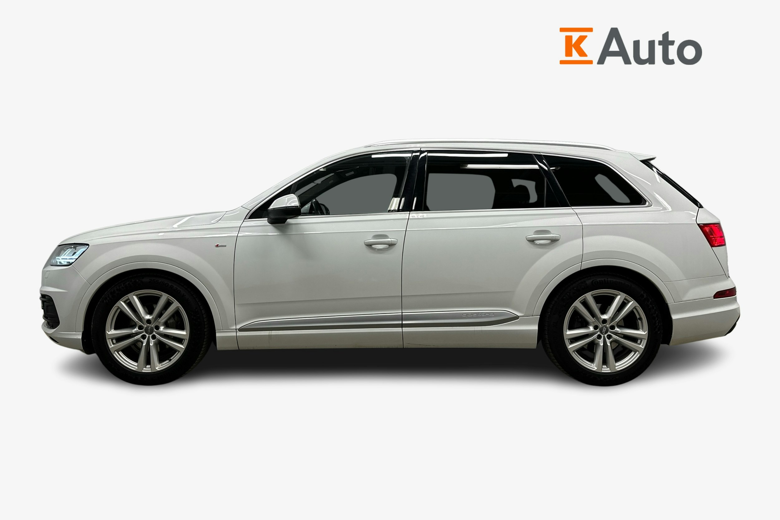 valkoinen Audi Q7 2016 kuva 5.