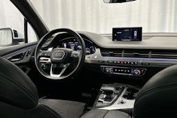 valkoinen Audi Q7 2016 kuva 8.
