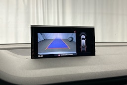 valkoinen Audi Q7 2016 kuva 14.