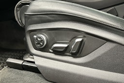valkoinen Audi Q7 2016 kuva 23.