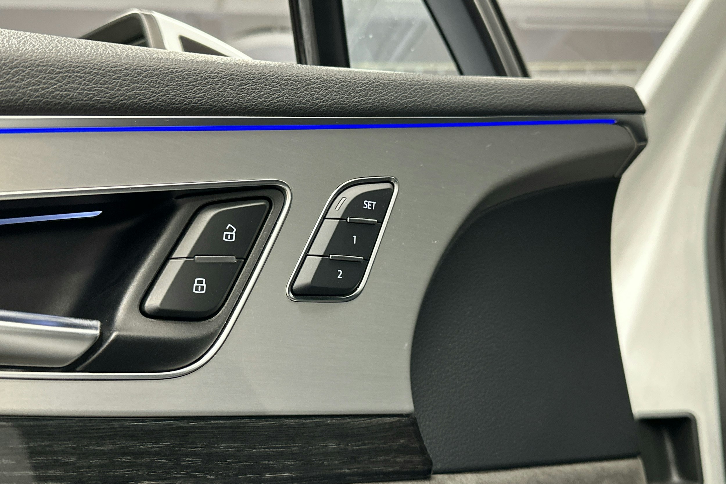 valkoinen Audi Q7 2016 kuva 25.