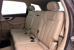 Ruskea (beige) Audi Q7 2016 kuva 8.