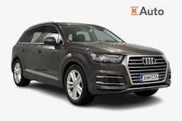 ruskea (beige) Audi Q7 2016 kuva 1.